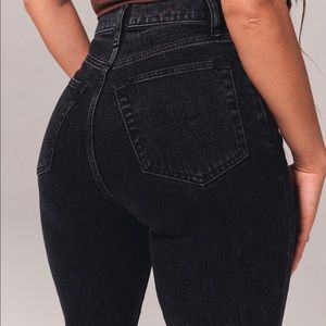 Curve Love ultra high rise 90s slim Abercrombie jeans